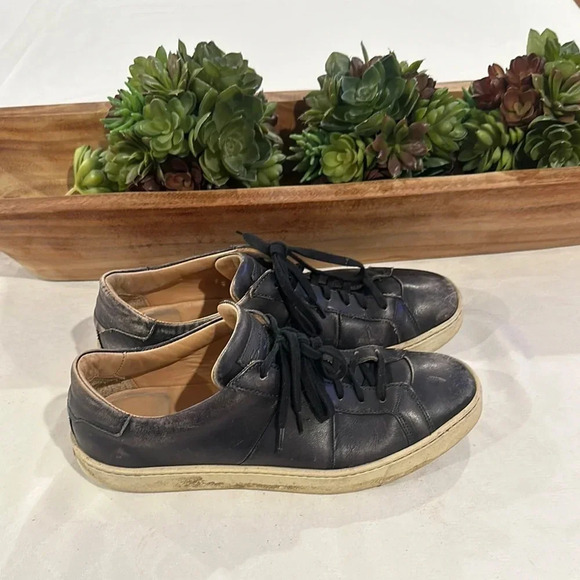 Santoni Stained‎ Leather Low-Cut Sneakers shoes Navy Blue men’s size 10 - Picture 1 of 6
